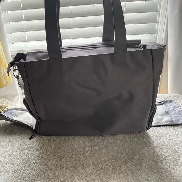 Dr. Brown’s Pumping Bag - Picture 5 of 9